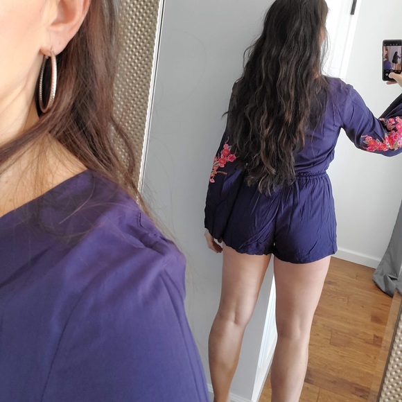 Navy  floral embroidered romper - Picture 6 of 8